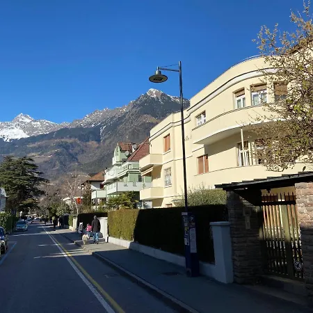 アパート Delightful Rina *