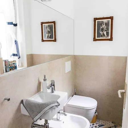 Apartment Delightful Rina